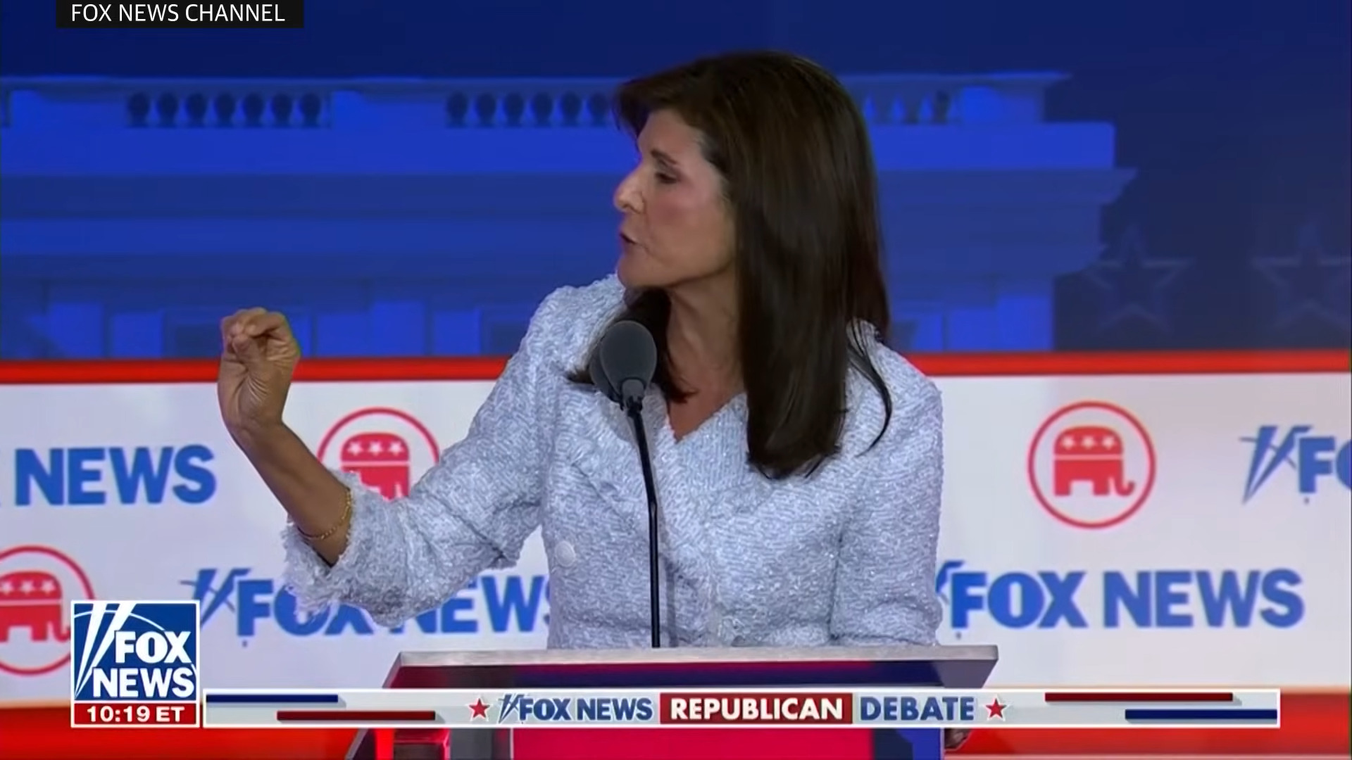 Embracing Her Identity: Nikki Haley's Powerful Presence on the Milwaukee Debate Stage