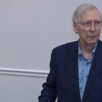 Sen. Mitch McConnell Encounters Another Moment of Pause During Kentucky Appearance