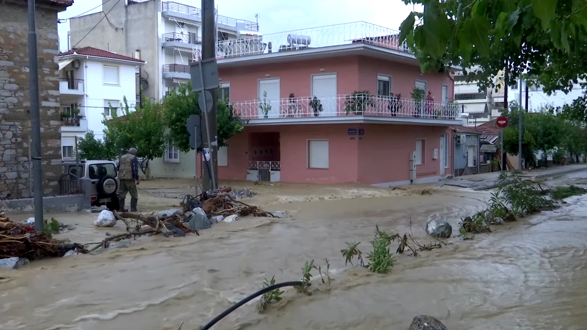 "Rising Waters: Nakhon Ratchasima Grapples with Flood Crisis Amidst Fears of 1980 Redux"