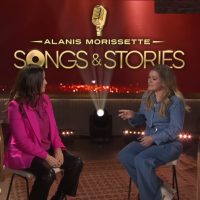 Exploring the Power of Words: Kelly Clarkson's Tribute to Alanis Morissette