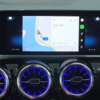 "The Vanishing Act of Android Auto's Vital Navigation Bar"