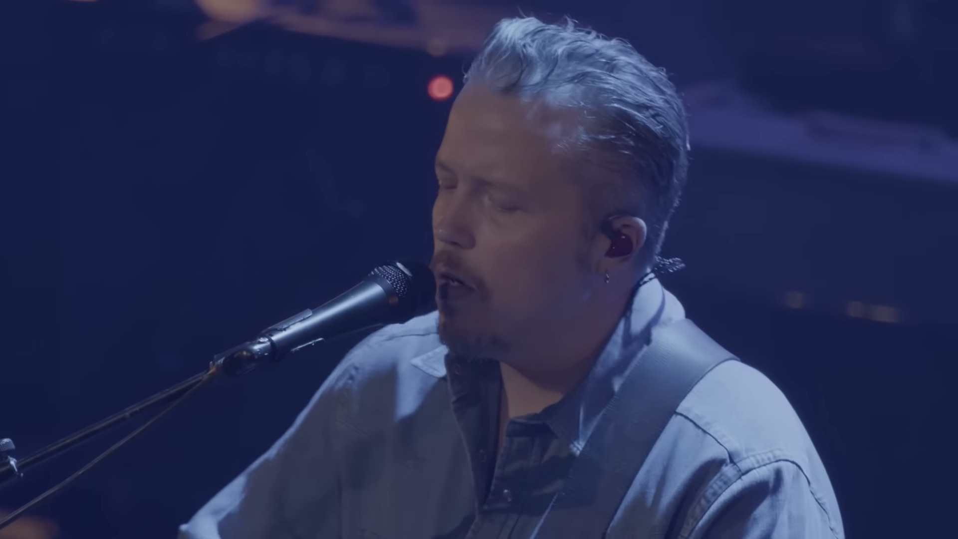 "Jason Isbell Takes the Mound: A Musical Note in Atlanta Braves' Playoff Pitching Lineup"