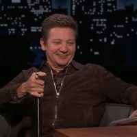 "A Brush with Fate: How Jeremy Renner's Life Transformed after a Near-Fatal Incident"