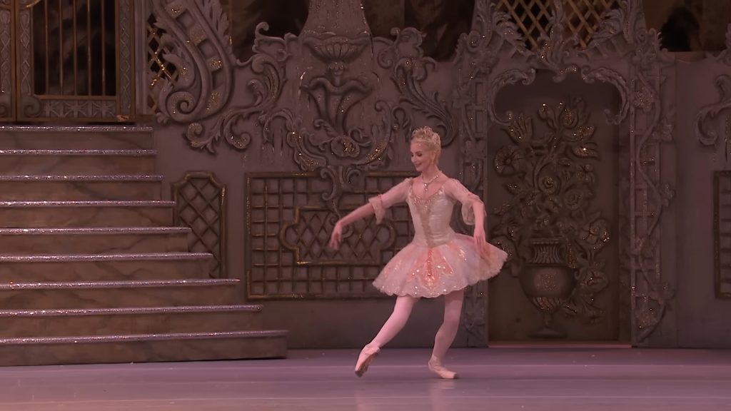 "Dubai's Enchanting Holiday Tradition: The Nutcracker Returns!"