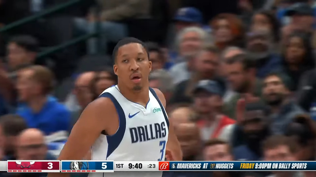 "Zero Hero: Grant Williams Puts Up a Goose Egg in the Mavericks' Victory Over the Rockets"