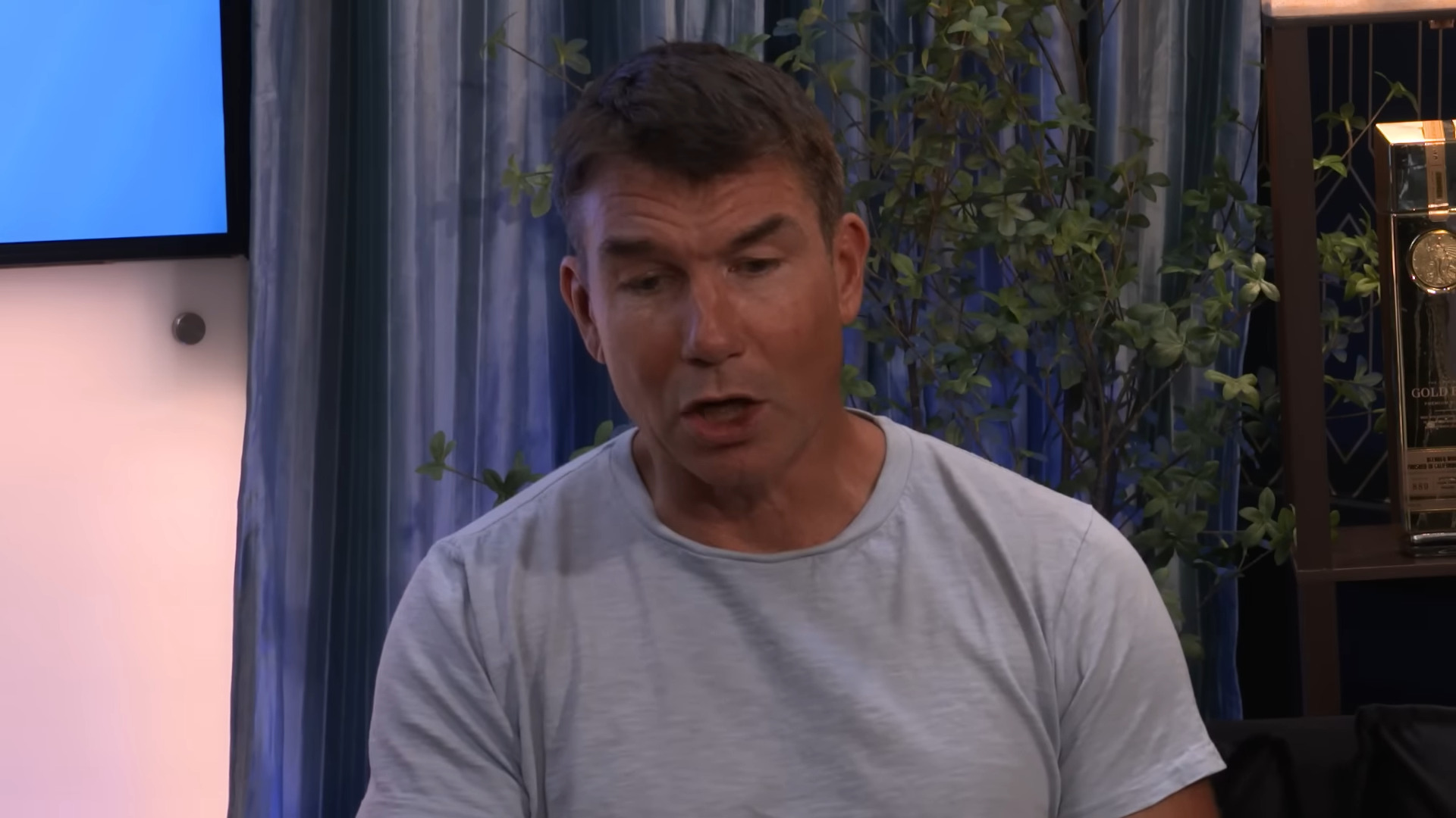 "Navigating the Waves of Emotion: Jerry O’Connell Opens Up on John Stamos' Memoir and Family Matters (Video)"