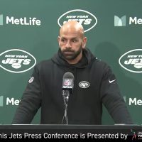 "Gift-Wrapping Success: Embracing the Robert Saleh Era for NY Jets"