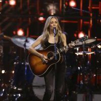 "Sheryl Crow, Missy Elliott, and Chaka Khan Rock the House at the Legendary Rock & Roll Hall of Fame"