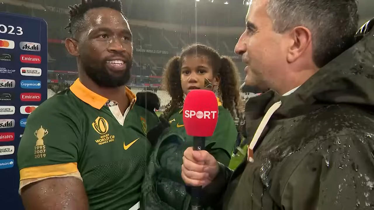 "Siya Kolisi: A South Africa Fan's Unforgettable Encounter with Rugby World Cup Captain's Family"