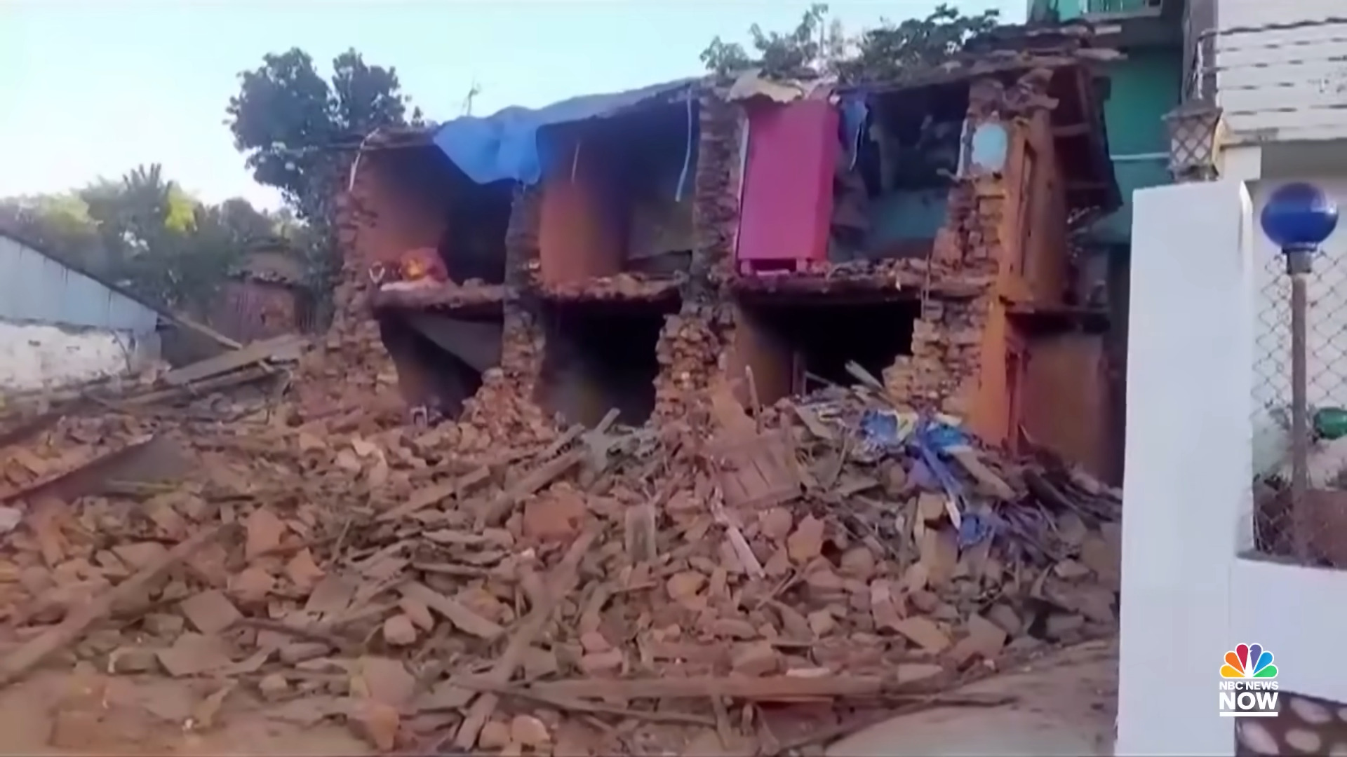 "Unprecedented Earthquake Ravages Nepal, Claiming 129 Lives and Unleashing Havoc"